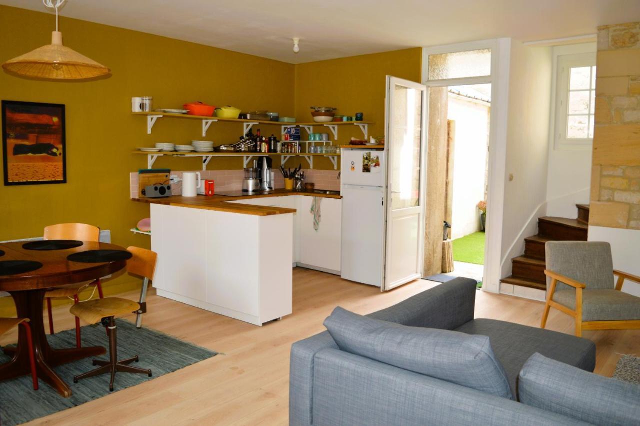 La Courette, Maison Avec Cour Proche Plage Graye-sur-Mer Luaran gambar
