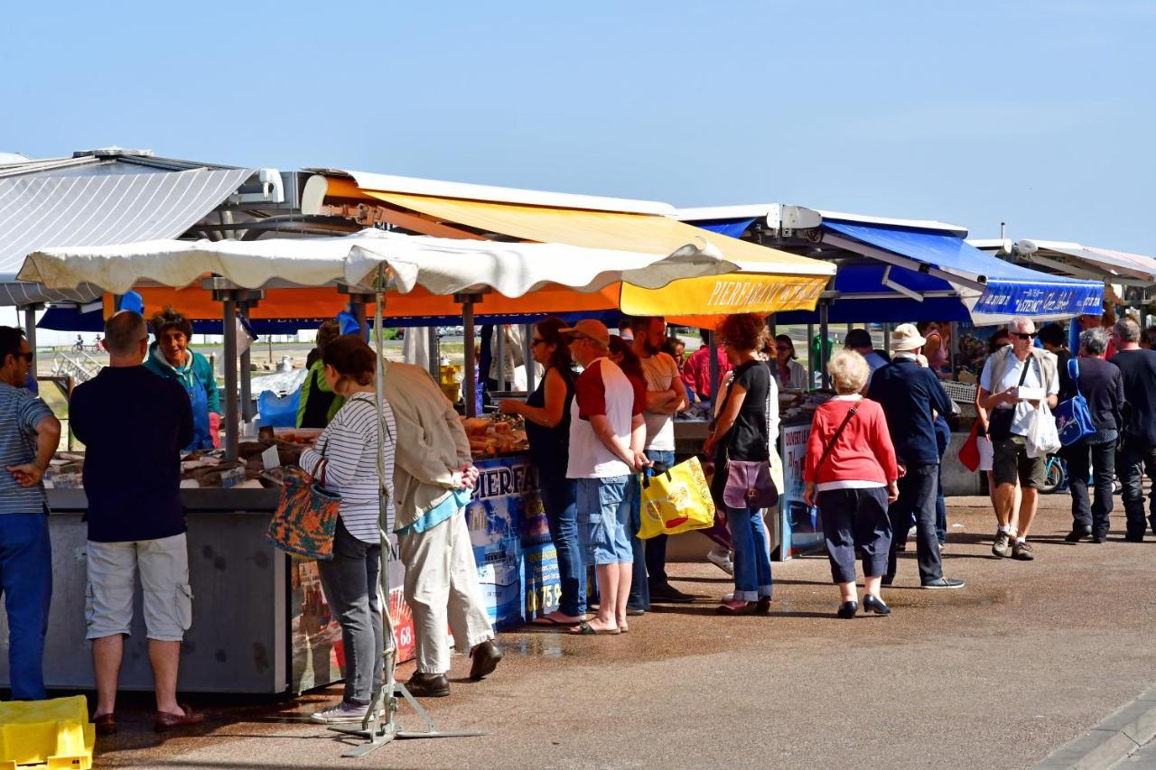 La Courette, Maison Avec Cour Proche Plage Graye-sur-Mer Luaran gambar